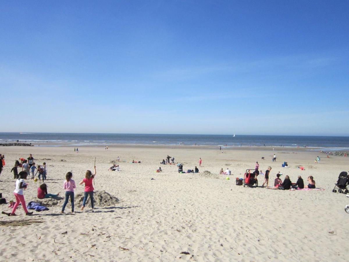 Lovely Apartment Near The Sea Bredene Exteriör bild